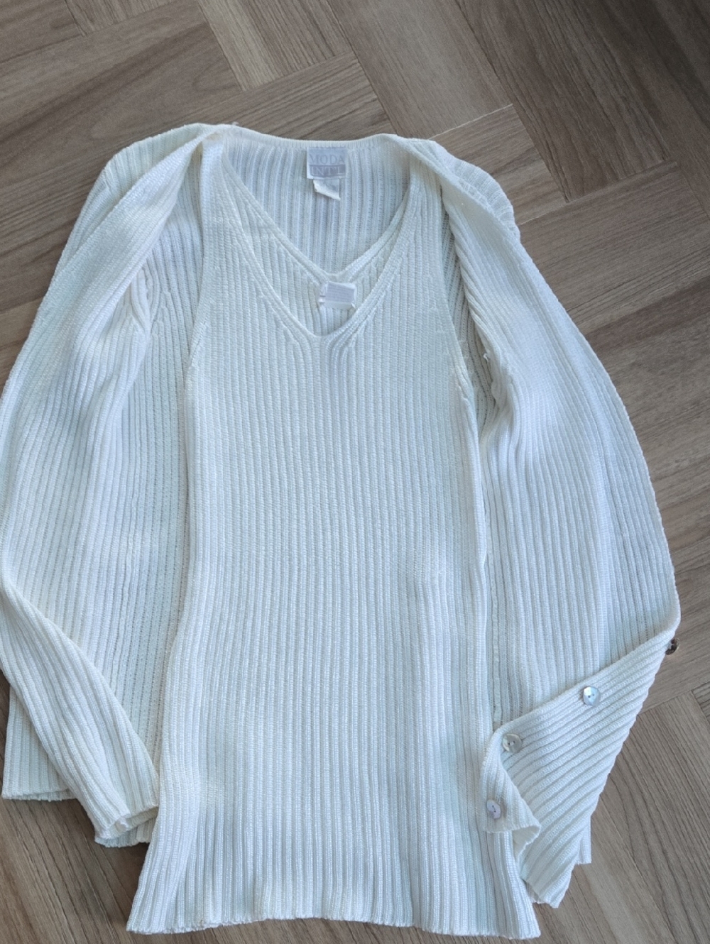 Moda Internarional Cream Ribbed V-Neck Button-Front Cardigan Twin Set Small - Picture 4 of 6